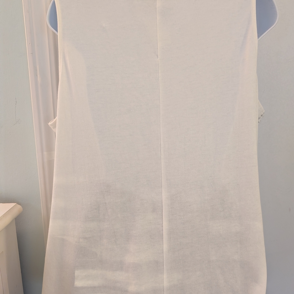NWOT Chico's Sequin Embellished White and Silver Women's Top Size 2 - Picture 12 of 16